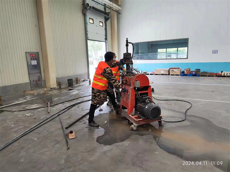 鹤山厂房地面下沉塌陷注浆加固施工